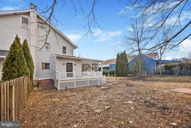 523 W GLENSIDE AVE, Glenside, PA 19038