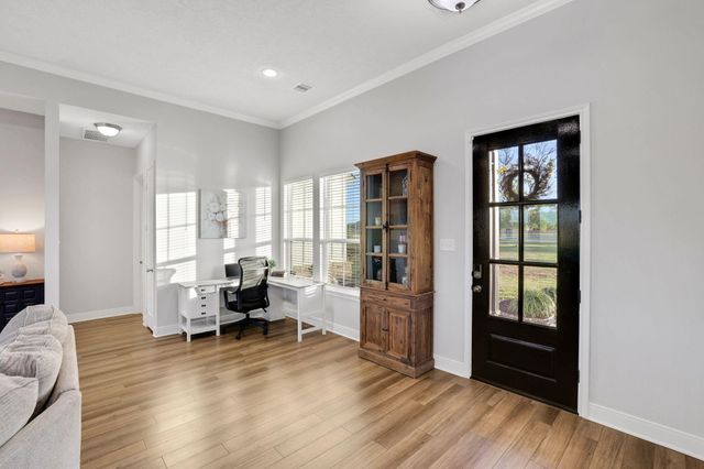 5611 Arrowhead Point Drive, Baytown, TX 77523