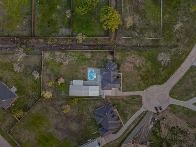 5611 Arrowhead Point Drive, Baytown, TX 77523