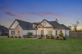 5611 Arrowhead Point Drive, Baytown, TX 77523