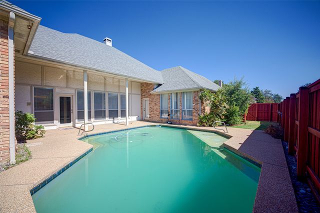7200 Elmswood Lane, Plano, TX 75025