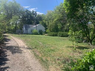 5924 S JORDAN CANAL RD, Taylorsville, UT 84129