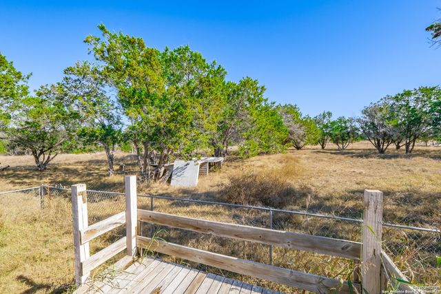 313 Big Meadows Dr, Bandera, TX 78003