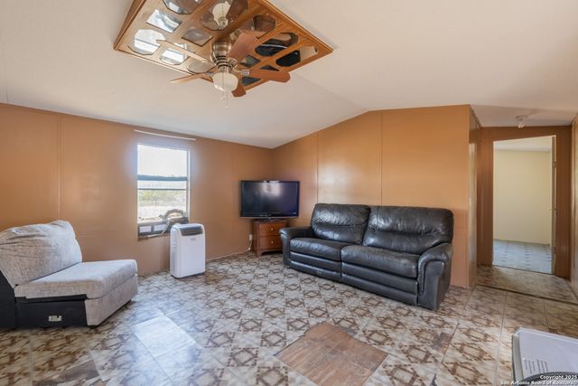 313 Big Meadows Dr, Bandera, TX 78003