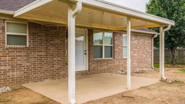 13 Tigers Eye Cove, Greenbrier, AR 72058