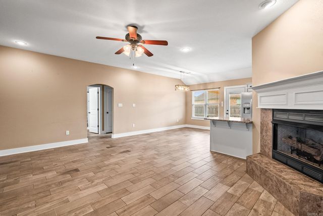 13 Tigers Eye Cove, Greenbrier, AR 72058
