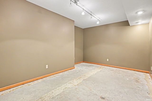 58030 Prairie Ridge Road, Goshen, IN 46528