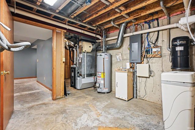 58030 Prairie Ridge Road, Goshen, IN 46528