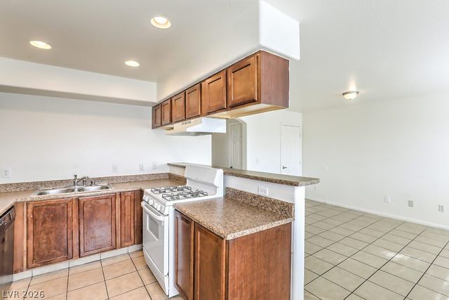 3127 North Walnut Road A, Las Vegas, NV 89115