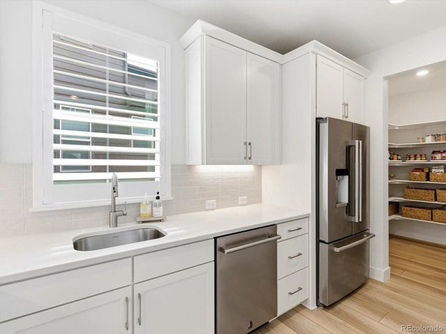 6526 Still Pine Cir, Castle Pines, CO 80108