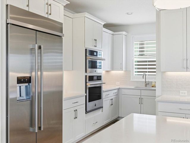 6526 Still Pine Cir, Castle Pines, CO 80108