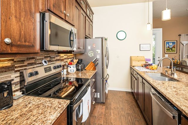 1004 Creswell Ln, Kerrville, TX 78028