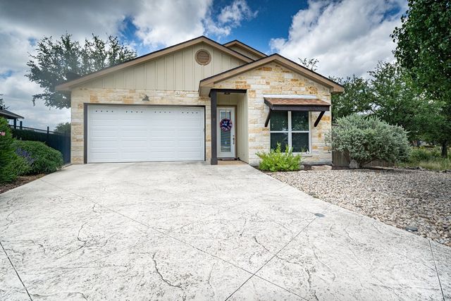 1004 Creswell Ln, Kerrville, TX 78028