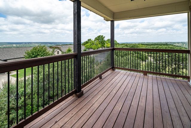 1004 Creswell Ln, Kerrville, TX 78028