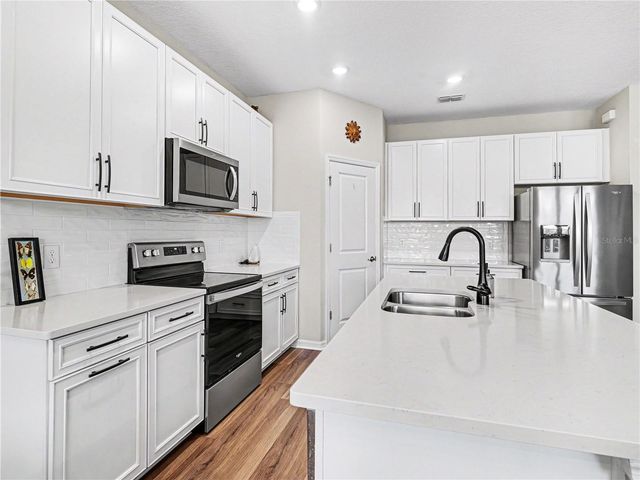 293 DAYLILY BOULEVARD, Nokomis, FL 34275