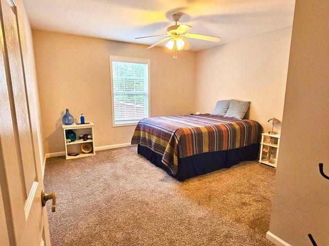 2871 Prince Dr, Clarksville, TN 37043