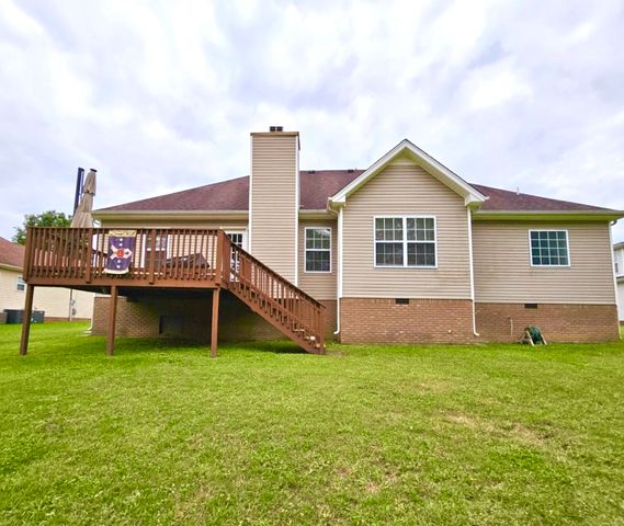 2871 Prince Dr, Clarksville, TN 37043