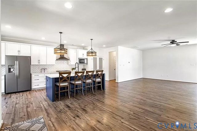 10801 Porter Park Ln, Glen Allen, VA 23059