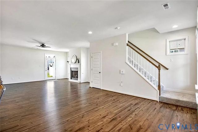10801 Porter Park Ln, Glen Allen, VA 23059