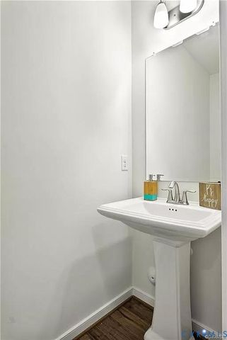 10801 Porter Park Ln, Glen Allen, VA 23059