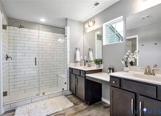 10801 Porter Park Ln, Glen Allen, VA 23059