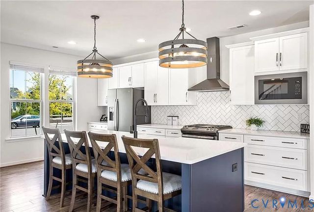 10801 Porter Park Ln, Glen Allen, VA 23059