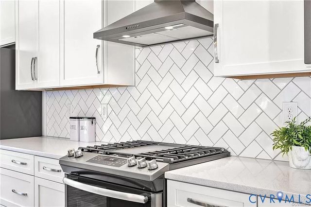 10801 Porter Park Ln, Glen Allen, VA 23059