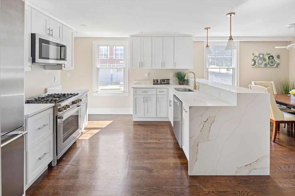 172-174 Blue Hill Ave 174, Milton, MA 02186