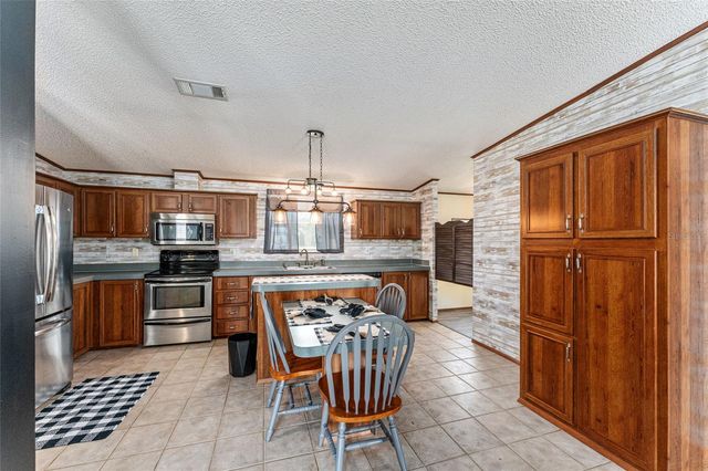 8960 SW 32ND TERRACE, Ocala, FL 34476