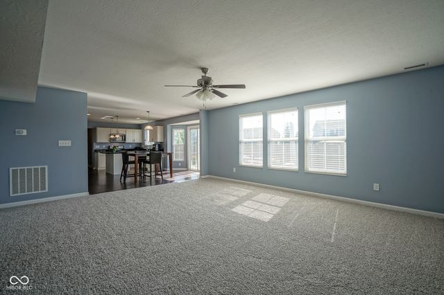 8634 N Dresden Drive, Mccordsville, IN 46055