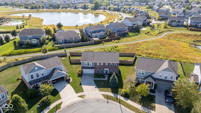 8634 N Dresden Drive, Mccordsville, IN 46055