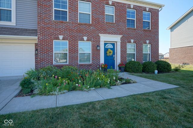 8634 N Dresden Drive, Mccordsville, IN 46055