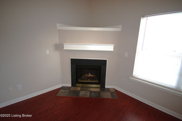 4221 Willowview Blvd, Louisville, KY 40299