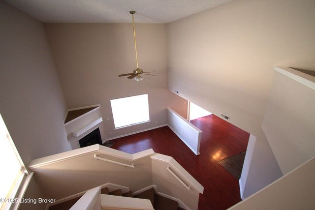 4221 Willowview Blvd, Louisville, KY 40299