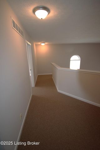 4221 Willowview Blvd, Louisville, KY 40299