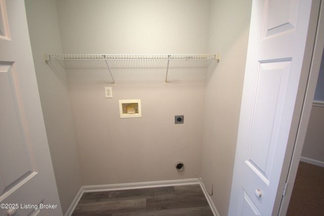 4221 Willowview Blvd, Louisville, KY 40299