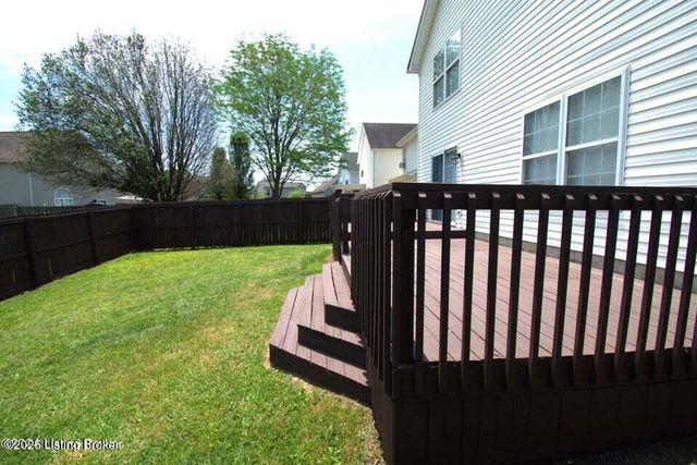 4221 Willowview Blvd, Louisville, KY 40299