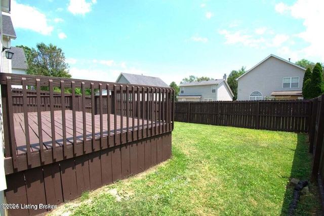 4221 Willowview Blvd, Louisville, KY 40299