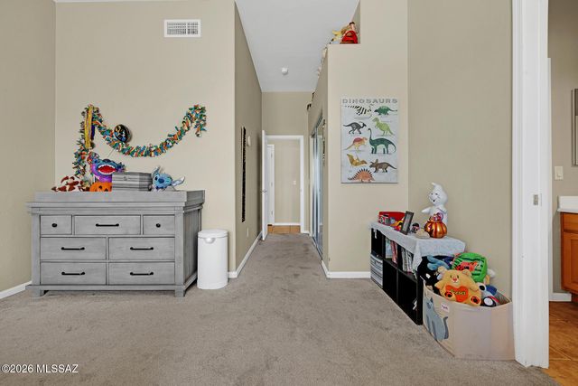 9350 E Still Springs Place, Vail, AZ 85641