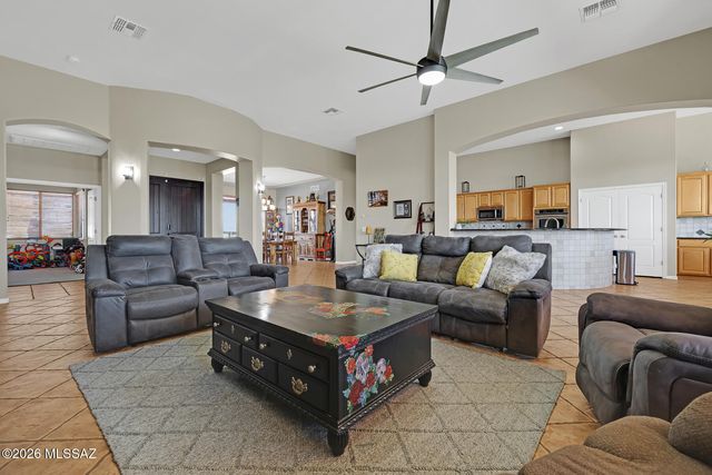 9350 E Still Springs Place, Vail, AZ 85641