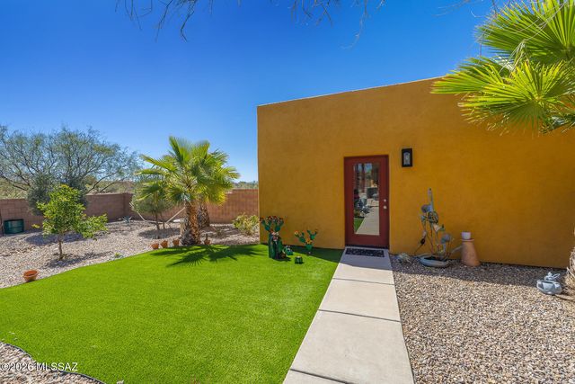 9350 E Still Springs Place, Vail, AZ 85641