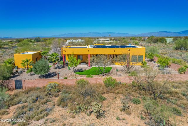 9350 E Still Springs Place, Vail, AZ 85641