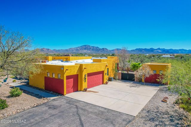 9350 E Still Springs Place, Vail, AZ 85641