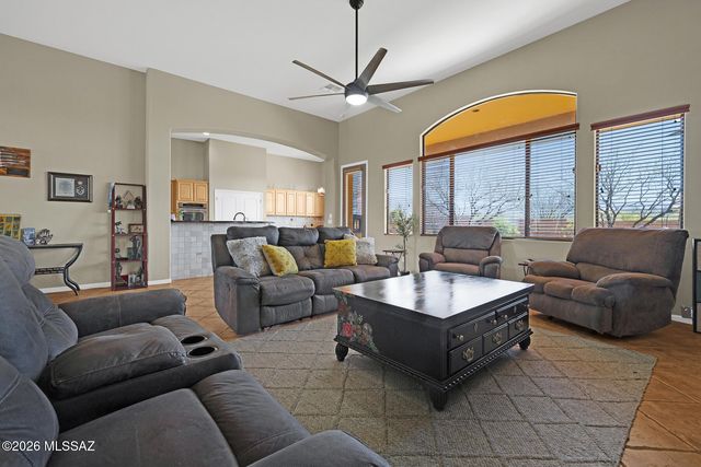 9350 E Still Springs Place, Vail, AZ 85641