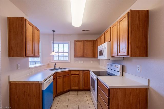 101 Williams Way, Kernersville, NC 27284