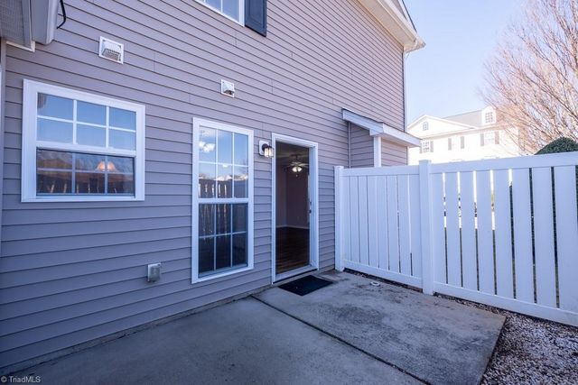 101 Williams Way, Kernersville, NC 27284