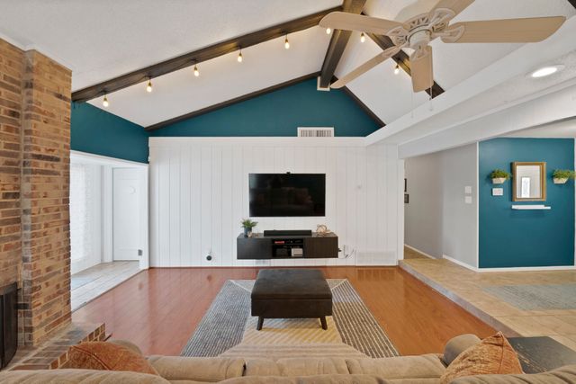 5 Merrie Circle, Richardson, TX 75081