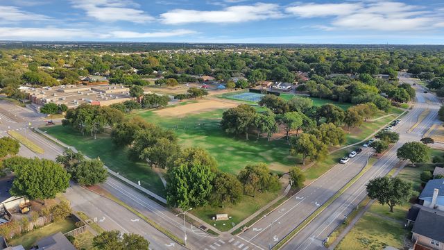 5 Merrie Circle, Richardson, TX 75081