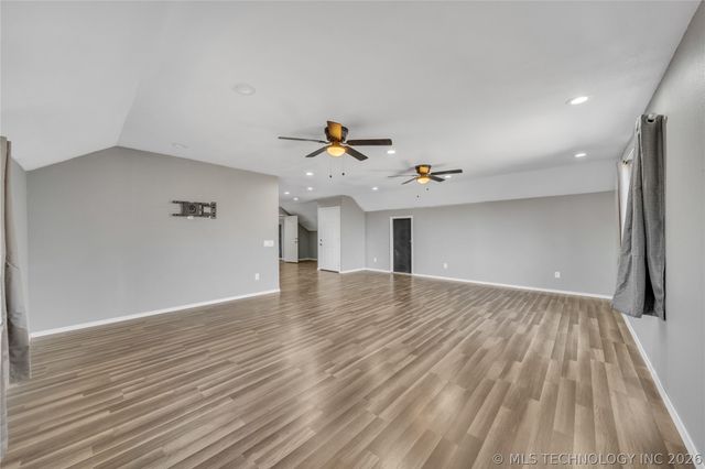 2229 N Cocomo Loop, Mannford, OK 74044