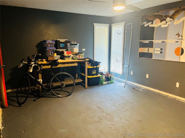 2229 N Cocomo Loop, Mannford, OK 74044